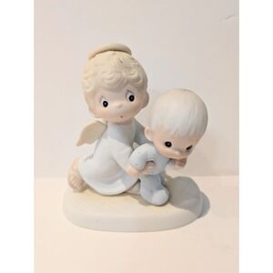 Precious Moments Figurine: E-2840 Baby's‎ FIrst Step (5.2") Baby's First Series